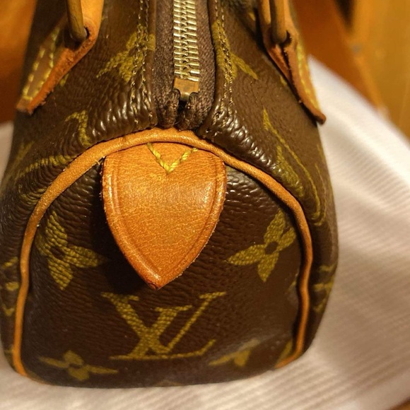 Louis Vuitton Brown Monogram Handbag - Picture 2 of 14